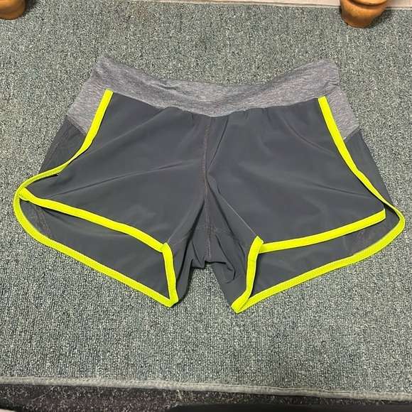 Sugoi athletic  shorts size small - Picture 1 of 8
